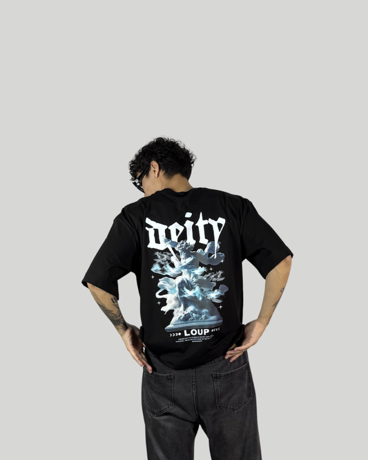 Polo Negro Boxy Fit Deity